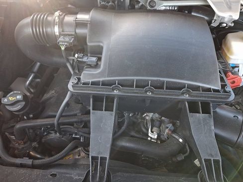 Used 2021 Mercedes-Benz Sprinter 2500 w/ Driver Convenience Package image 26