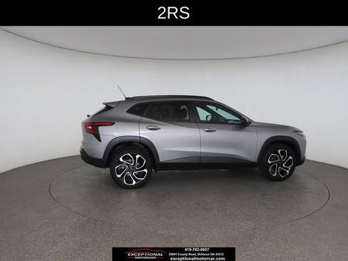 Used 2024 Chevrolet Trax RS w/ Driver Confidence Package FWD image 22