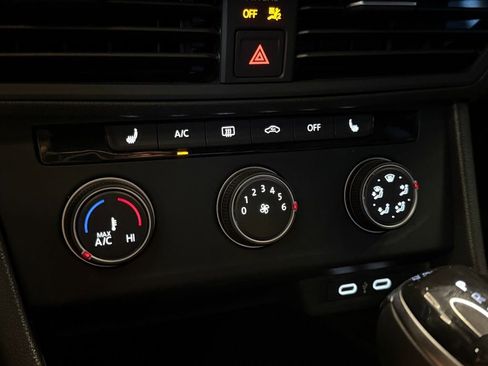 Used 2024 Volkswagen Jetta Sport image 13