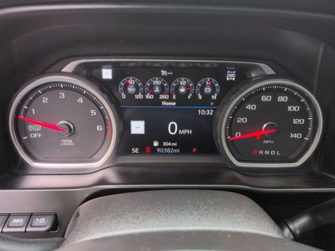 Used 2019 Chevrolet Silverado 1500 High Country w/ Technology Package image 12