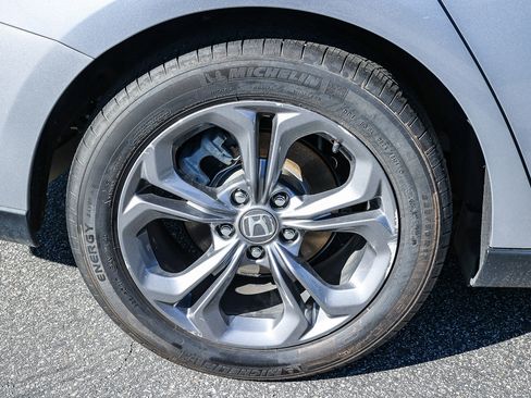 Used 2024 Honda Accord EX image 14