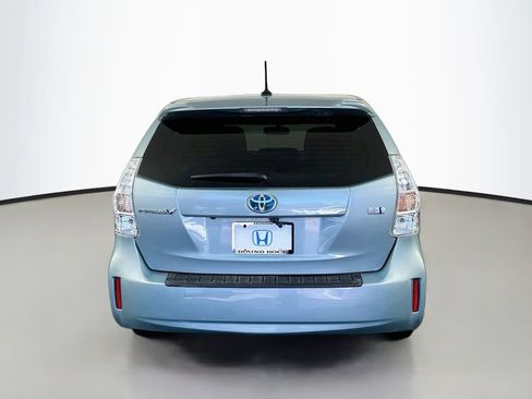 Used 2014 Toyota Prius V Five FWD image 6