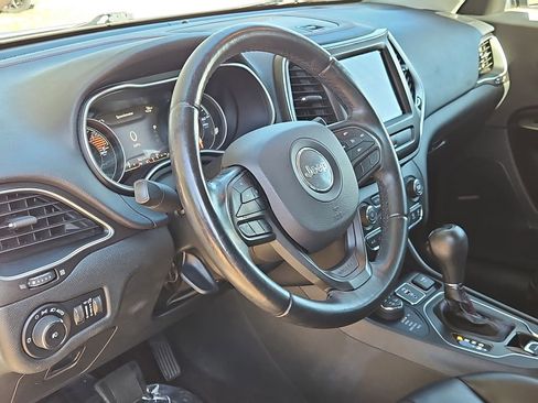 Used 2019 Jeep Cherokee Trailhawk w/ Trailer Tow Group image 14