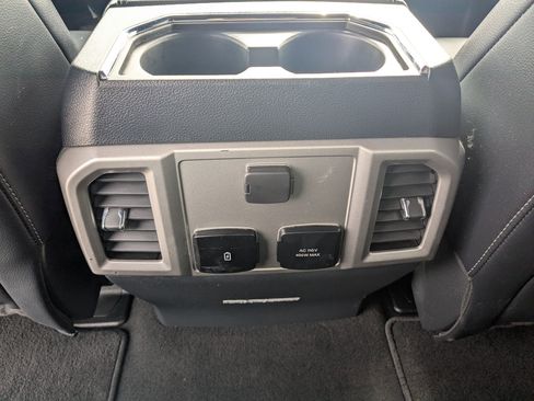 Used 2022 Ford F350 Lariat w/ Lariat Ultimate Package image 28