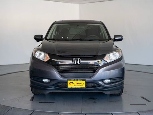 Used 2018 Honda HR-V EX image 2