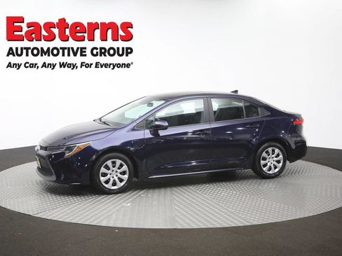 Used 2021 Toyota Corolla LE FWD image 57