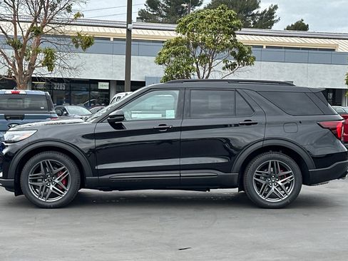 New 2025 Ford Explorer ST w/ Sun And Sound Package image 7