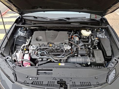 Used 2025 Toyota Camry SE w/ Convenience Package image 28