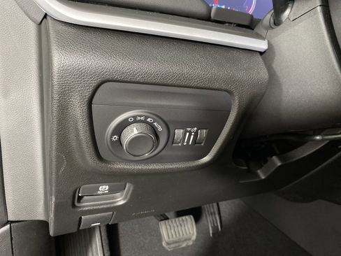 New 2025 Jeep Grand Cherokee L Altitude image 22