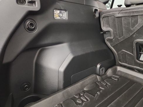 Used 2024 Subaru Crosstrek 2.0i Premium image 34