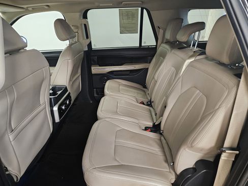 Used 2024 Ford Expedition Max Limited image 11