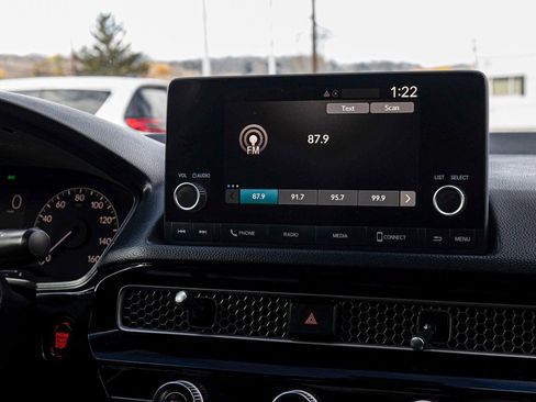 Used 2025 Honda Civic Sport image 21