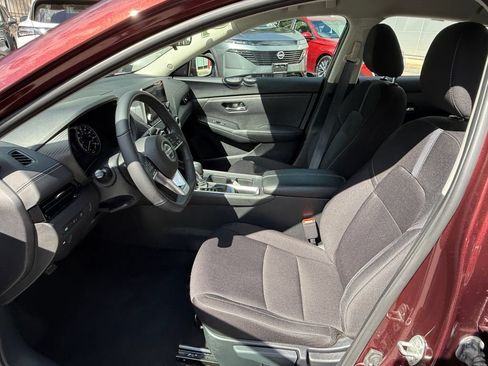 Used 2023 Nissan Sentra SV w/ All-Weather Package FWD image 17