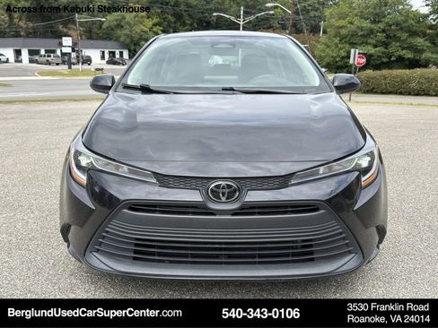 Used 2023 Toyota Corolla LE image 9