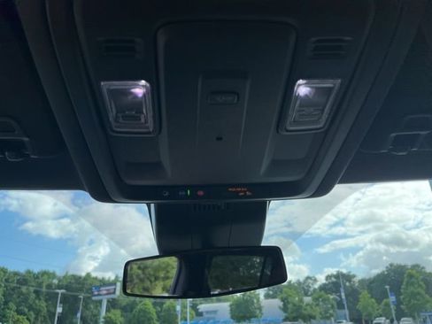 New 2026 Chevrolet Suburban LS RWD image 33