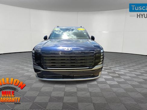 Used 2026 Hyundai Palisade Calligraphy FWD image 2