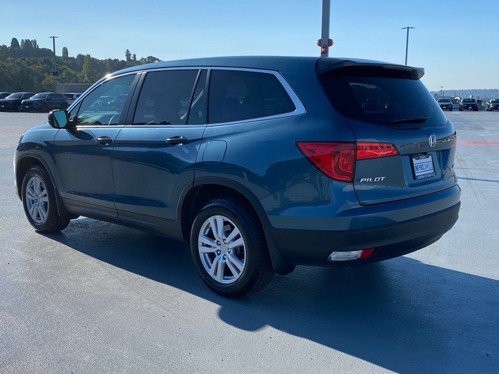 Used 2016 Honda Pilot LX image 6
