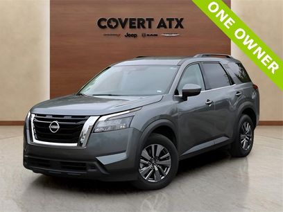 Used 2024 Nissan Pathfinder SV