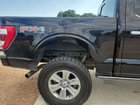 Used 2021 Ford F150 Platinum w/ FX4 Off-Road Package AWD/4WD image 22