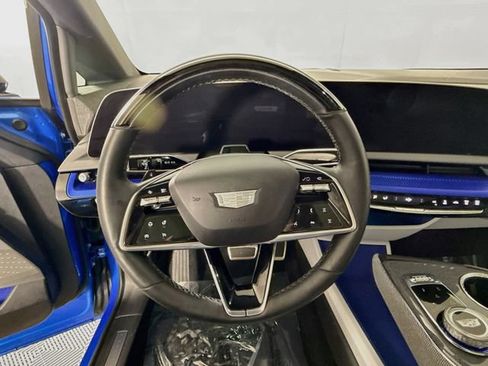 Used 2025 Cadillac Optiq Luxury 1 AWD/4WD image 12