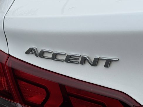 Used 2018 Hyundai Accent SE image 20