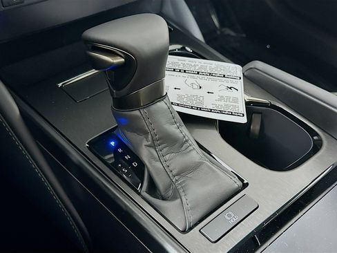 New 2025 Lexus ES 350 w/ Luxury Package image 16