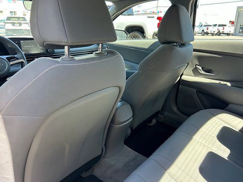 Used 2021 Hyundai Elantra SEL FWD image 20