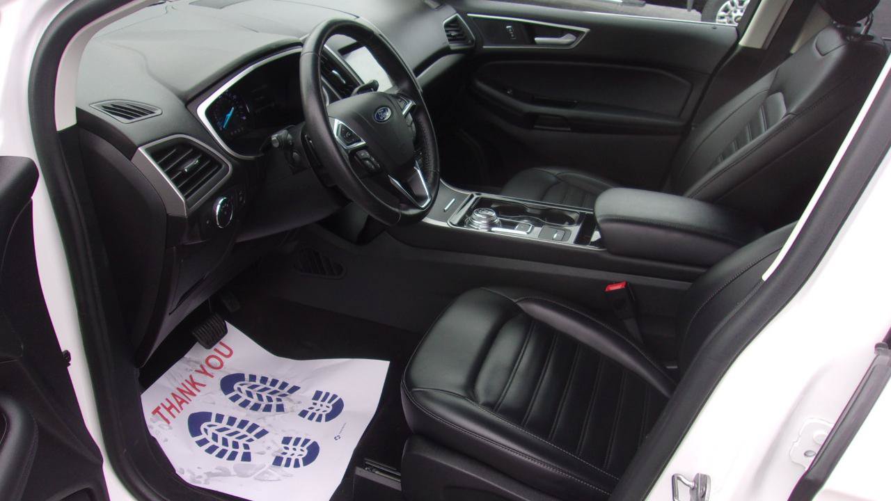Used 2019 Ford Edge SEL w/ Equipment Group 201A AWD/4WD image 3