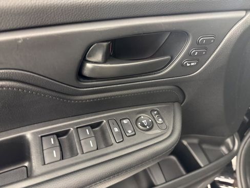 Used 2025 Honda Odyssey Sport-L image 24