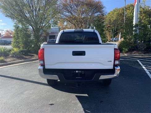 Certified 2019 Toyota Tacoma TRD Sport image 7