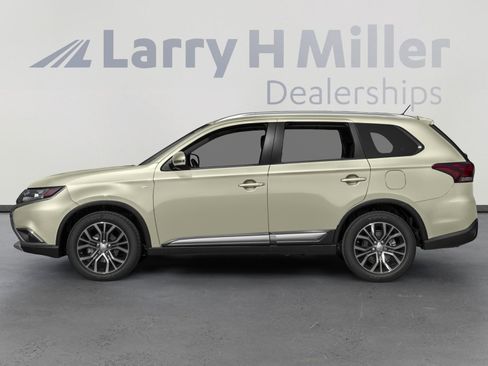 Used 2016 Mitsubishi Outlander ES AWD/4WD image 3
