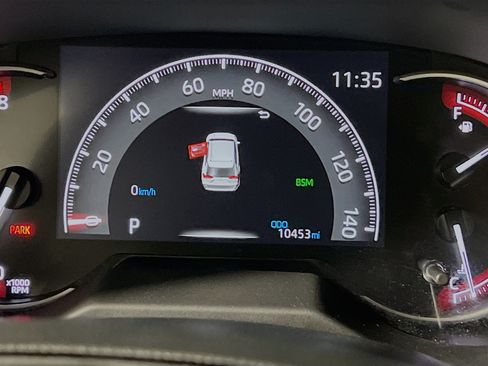 Used 2025 Toyota RAV4 XLE FWD image 22