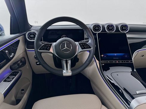Used 2026 Mercedes-Benz GLC 300 image 25