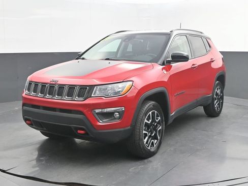 Used 2021 Jeep Compass Trailhawk AWD/4WD image 1