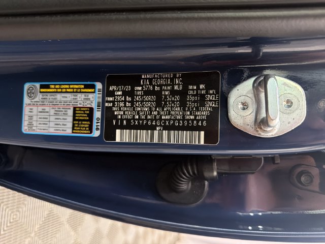 Certified 2023 Kia Telluride S FWD image 32