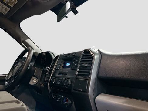 Used 2018 Ford F150 XLT AWD/4WD image 27