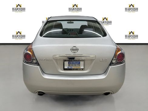 Used 2011 Nissan Altima 2.5 S FWD image 7