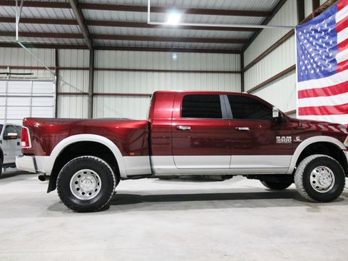 Used 2018 RAM 3500 Laramie image 13