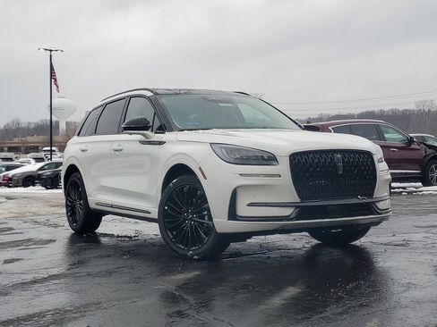 New 2026 Lincoln Corsair Premiere image 1