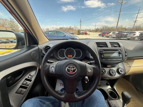 Used 2012 Toyota RAV4 4WD w/ Value Pkg image 25