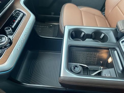 New 2025 Ford Expedition King Ranch image 48