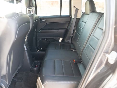 Used 2017 Jeep Patriot High Altitude image 23