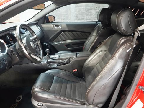 Used 2013 Ford Mustang GT Premium RWD image 25