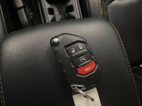 Used 2023 Jeep Wrangler Unlimited Sahara AWD/4WD image 11