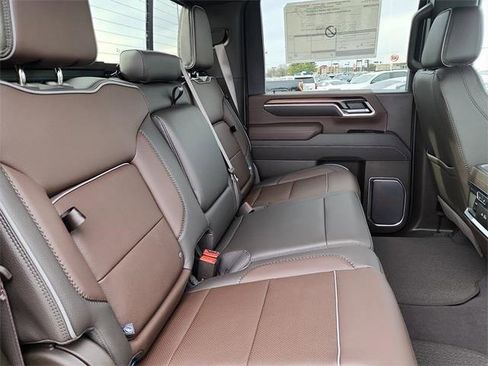 New 2026 GMC Sierra 2500 Denali w/ Denali Reserve Package image 22