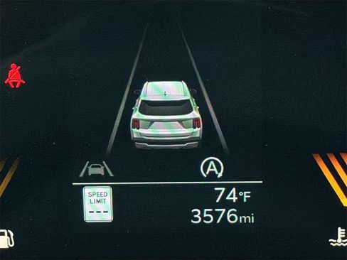 Used 2024 Kia Sorento S w/ Panoramic Sunroof Package image 22