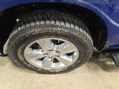 Used 2018 RAM 1500 Express w/ Express Value Package AWD/4WD image 11