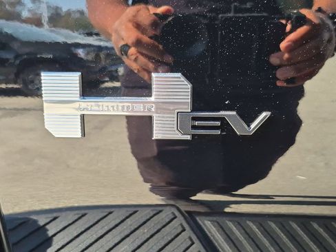 Used 2026 GMC Hummer EV SUV AWD/4WD image 24