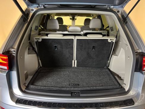 Certified 2025 Volkswagen Atlas SE FWD image 5