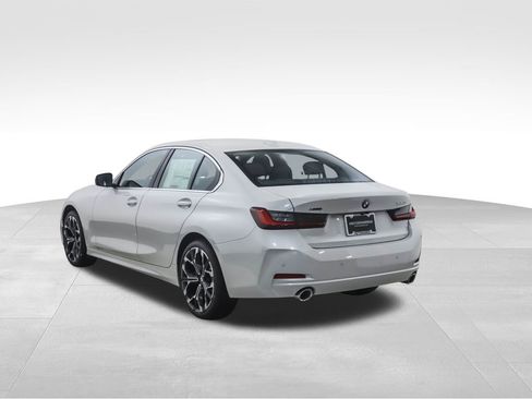 Used 2025 BMW 330i xDrive Sedan w/ Premium Package image 3